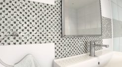 White glass and stone mosaic with diamond cut pieces - Manhattan Star